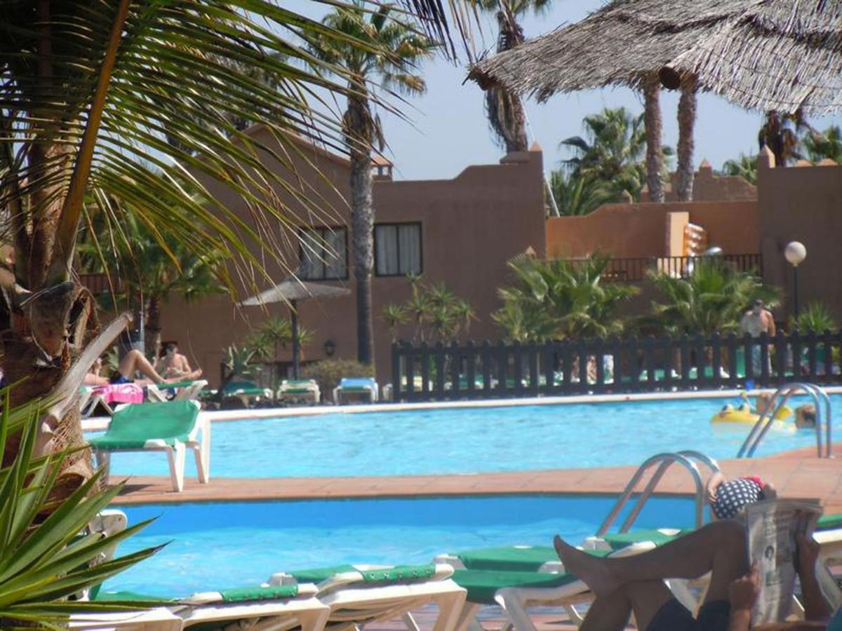 Family Apartment 1 Bedroom With Pool View 2 - Oasis Duna Resort Corralejo Bagian luar foto