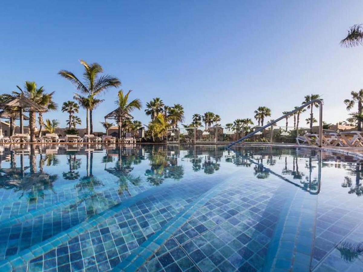 Family Apartment 1 Bedroom With Pool View 2 - Oasis Duna Resort Corralejo Bagian luar foto