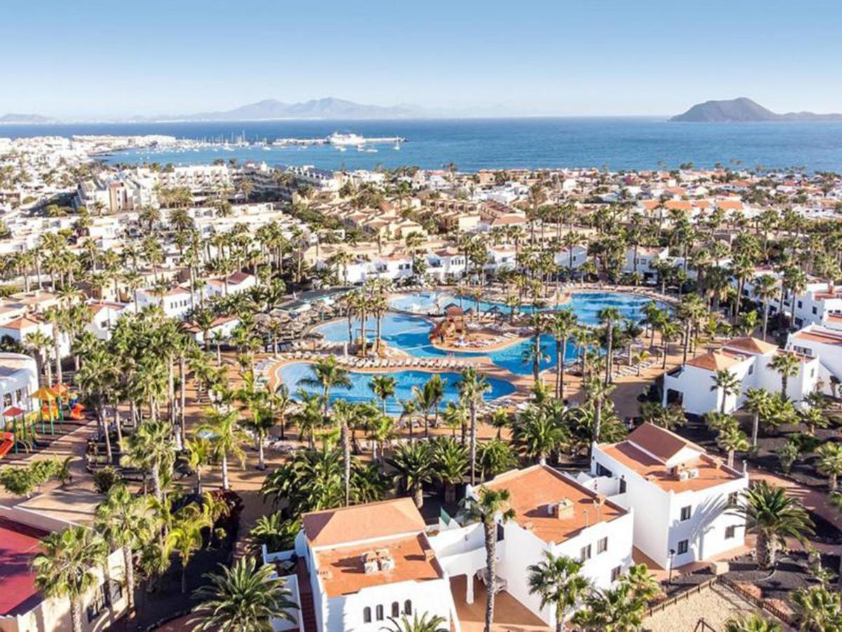 Family Apartment 1 Bedroom With Pool View 2 - Oasis Duna Resort Corralejo Bagian luar foto